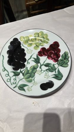 3 plates by elite decor new