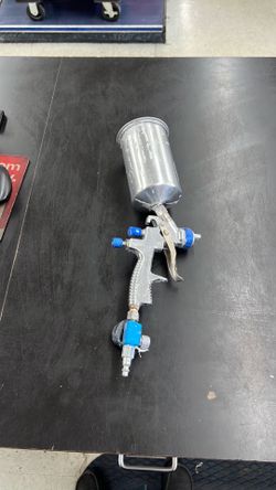 Paint sprayer gun