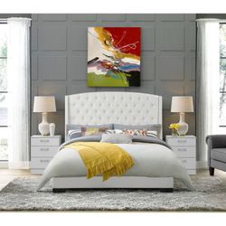 queen bed Brand new