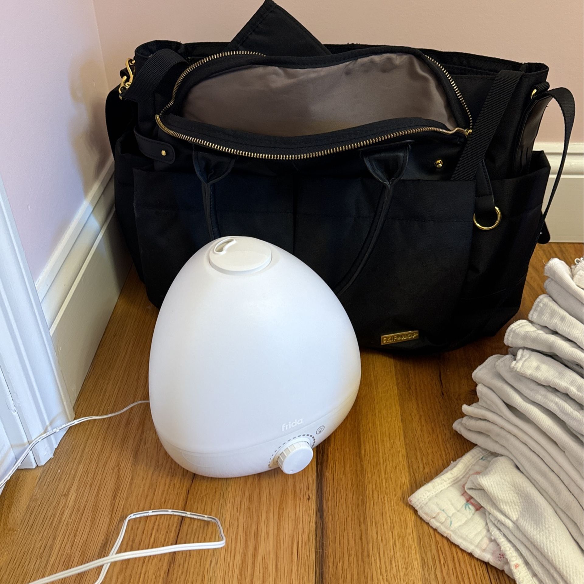 Diaper Bag And Humidifier