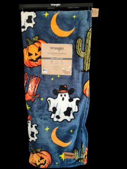 Wrangler Oversized Halloween Plush Throw 60x70in