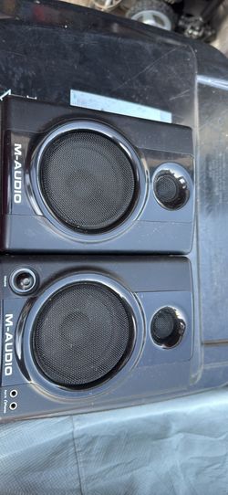 M-Audio Powered Speakers AV 30 !! Located In Pacoima 91331
