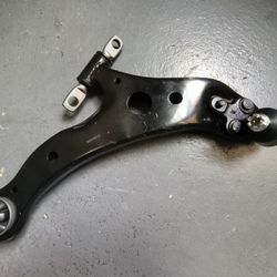 Toyota Left Front Control Arm 