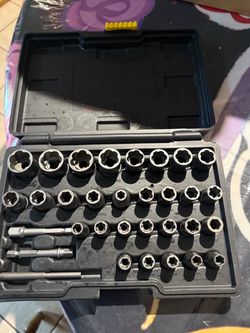 31+1pc Stripped Bolt Extractor Socket Set, Designed for Removing Damaged, Rusted, Or Rounded-Off Bolts And Nuts, Includes a Rounded Bolt Remover And A
