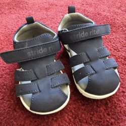Stride Rite Surprize Size 4 Sandals