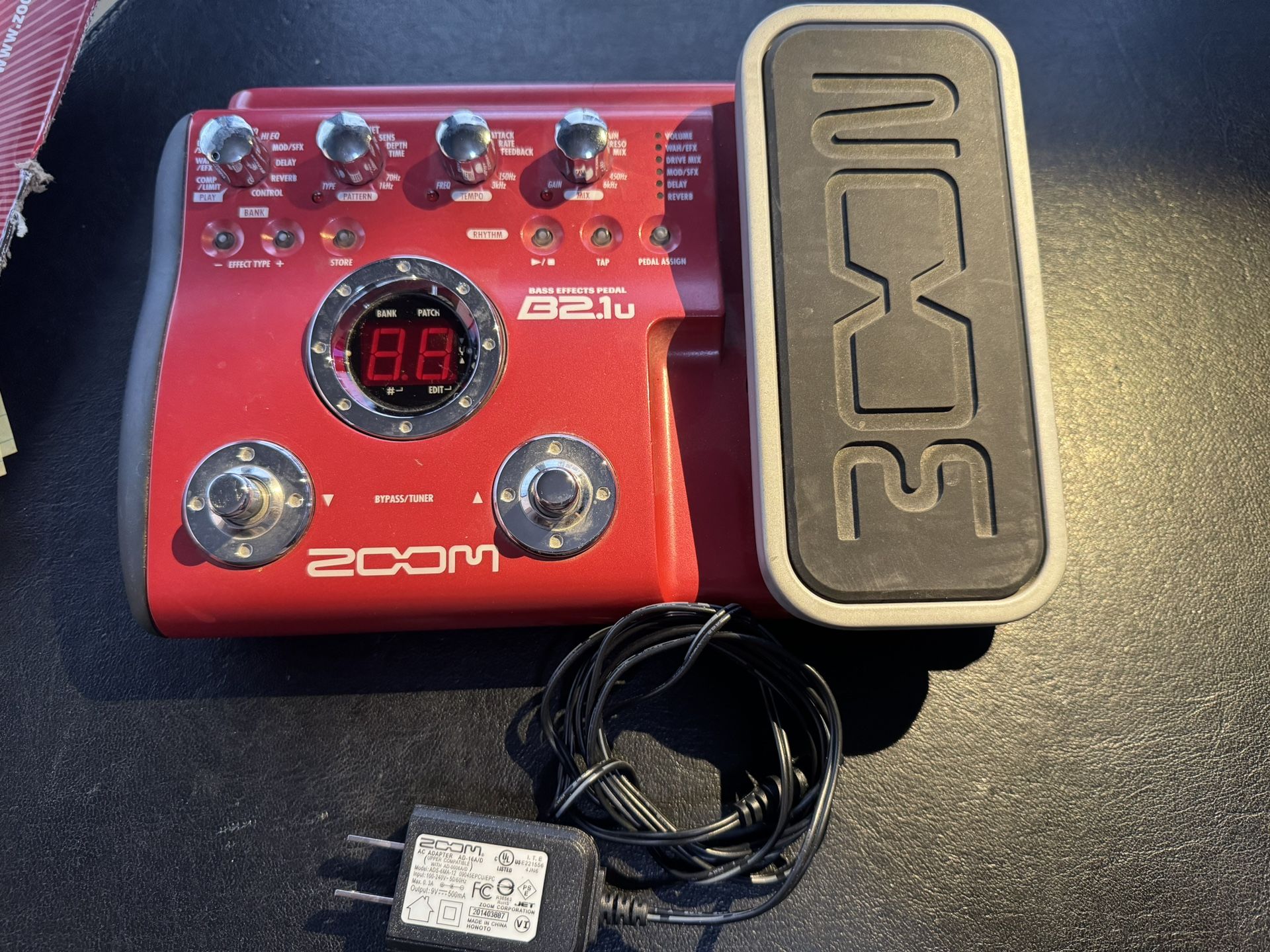 Zoom Bass Effects Pedal B2.1u