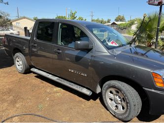 2005 Dark Gray Nissan VS Titan