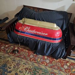 Budweiser Bar/Pool Table Light
