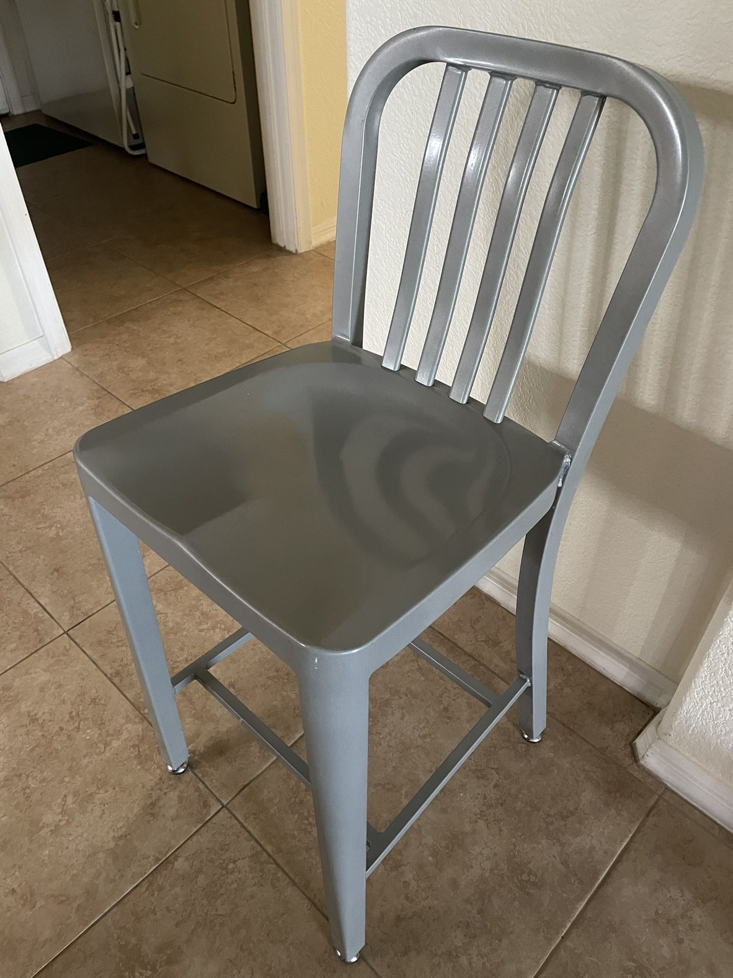 Counter Height Metal Stool (1)