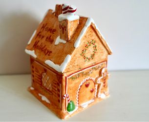 New Gingerbread House Cookie Jar