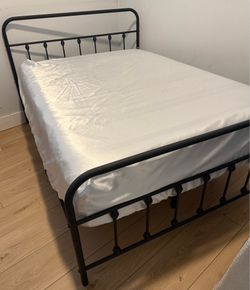 Full metal bed frame
