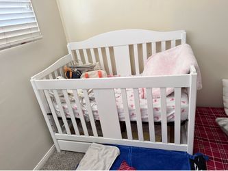 White crib