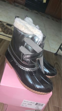 Girls shoes size 3 new