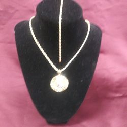 Nice Pendant Praying Hands Whit Chain And Brecelet