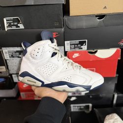 Jordan Midnight Navy 6s size 11.5 USED But Clean 