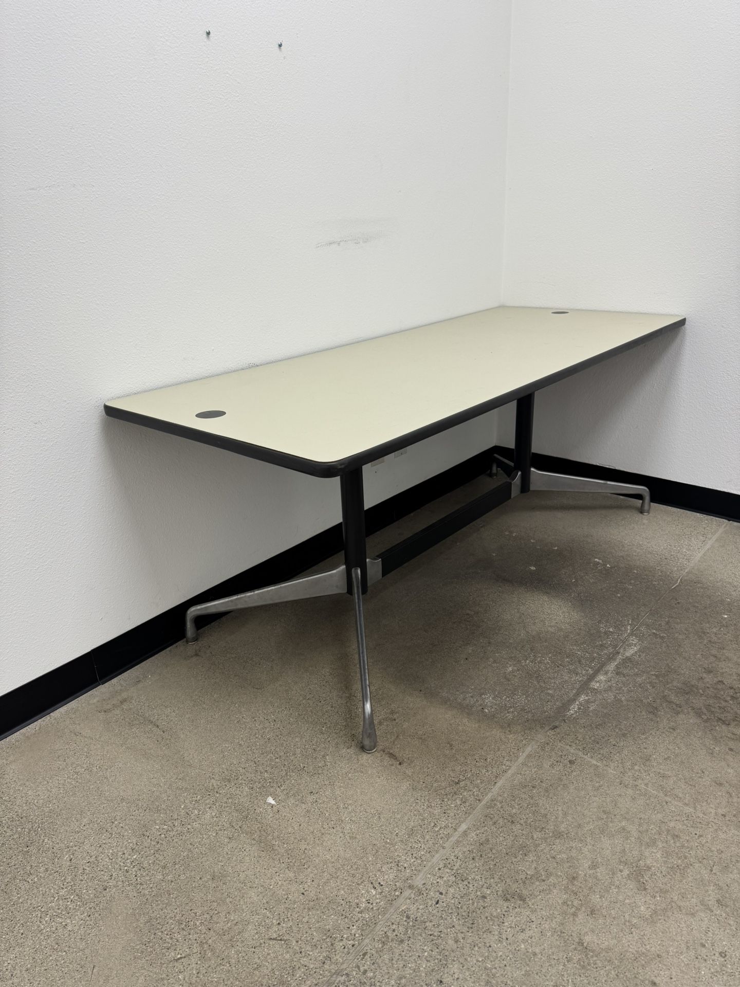 Herman Miller Tables