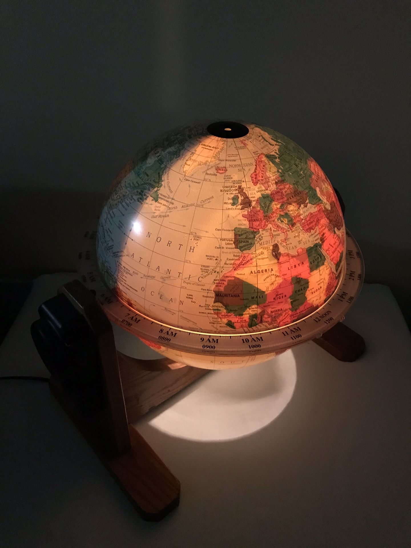 Vintage Lighted Globe Sunlit World Globes of Seattle With Wood Base