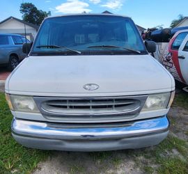 2000 Ford E-350