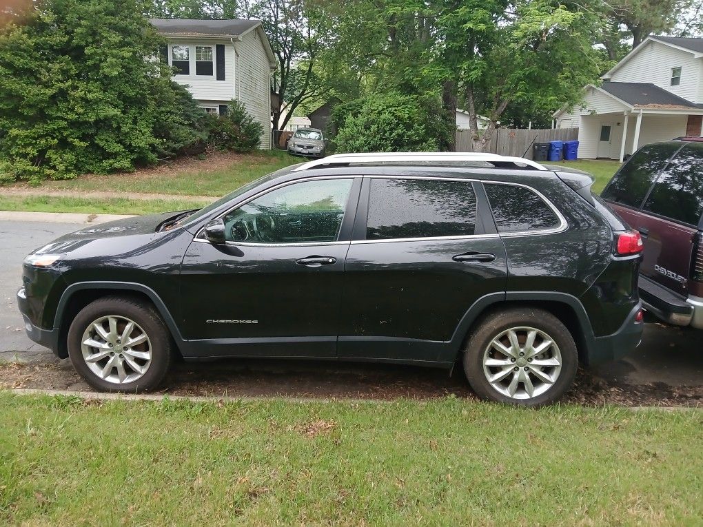 2016 Jeep Cherokee