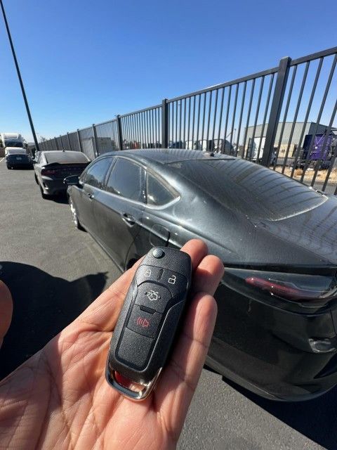 Llaves De Autos / Car Keys And Remotes