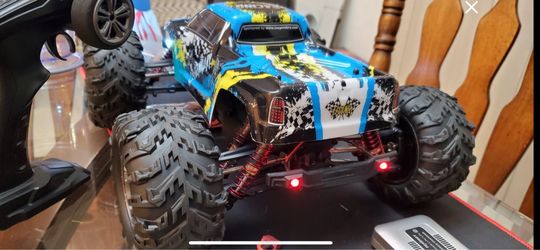 Brand new N Sealed  Extremely Big LAEGENDARY 1:10 Scale 4x4 Off-Road RC Truck - Hobby Grade Brushed Motor Truck