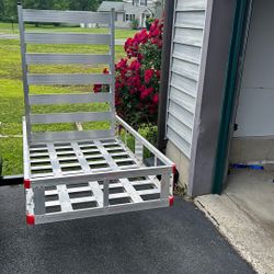 Hitch Trailer 
