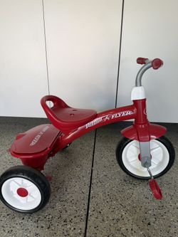 Radio Flyer Red Rider Trike for Ages 2.5–5