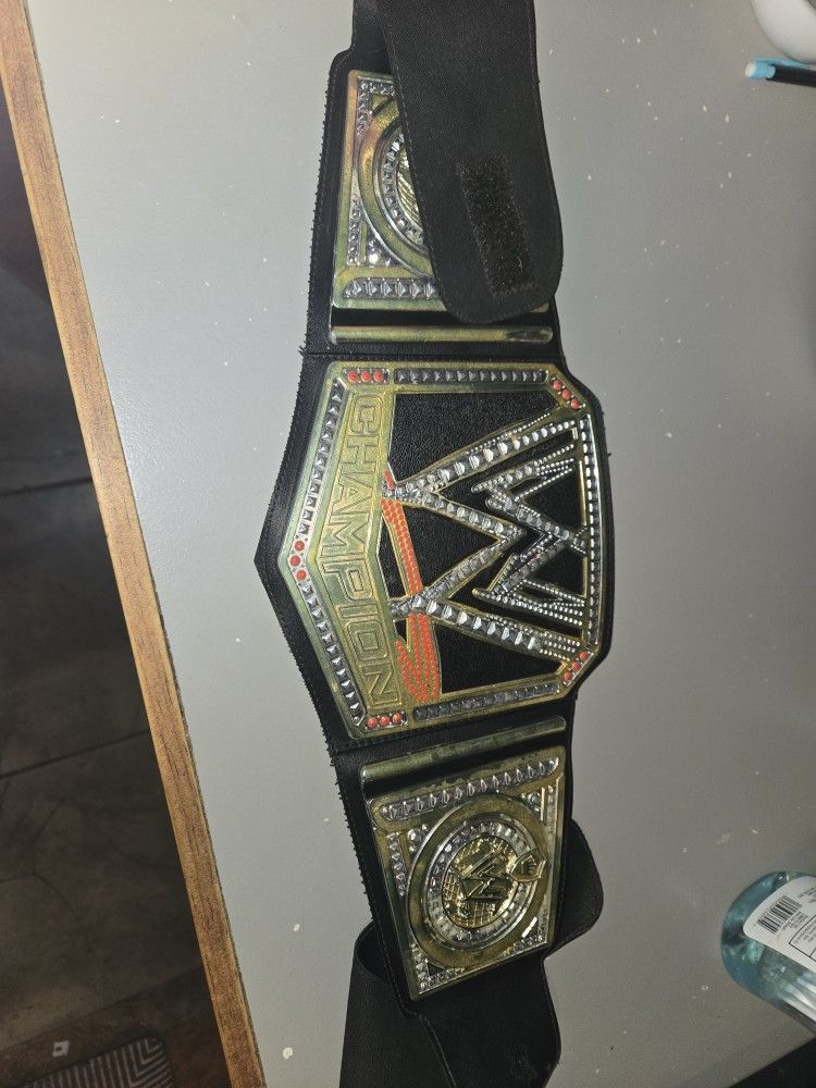WWE Heavyweight Championship Collectible Belt
