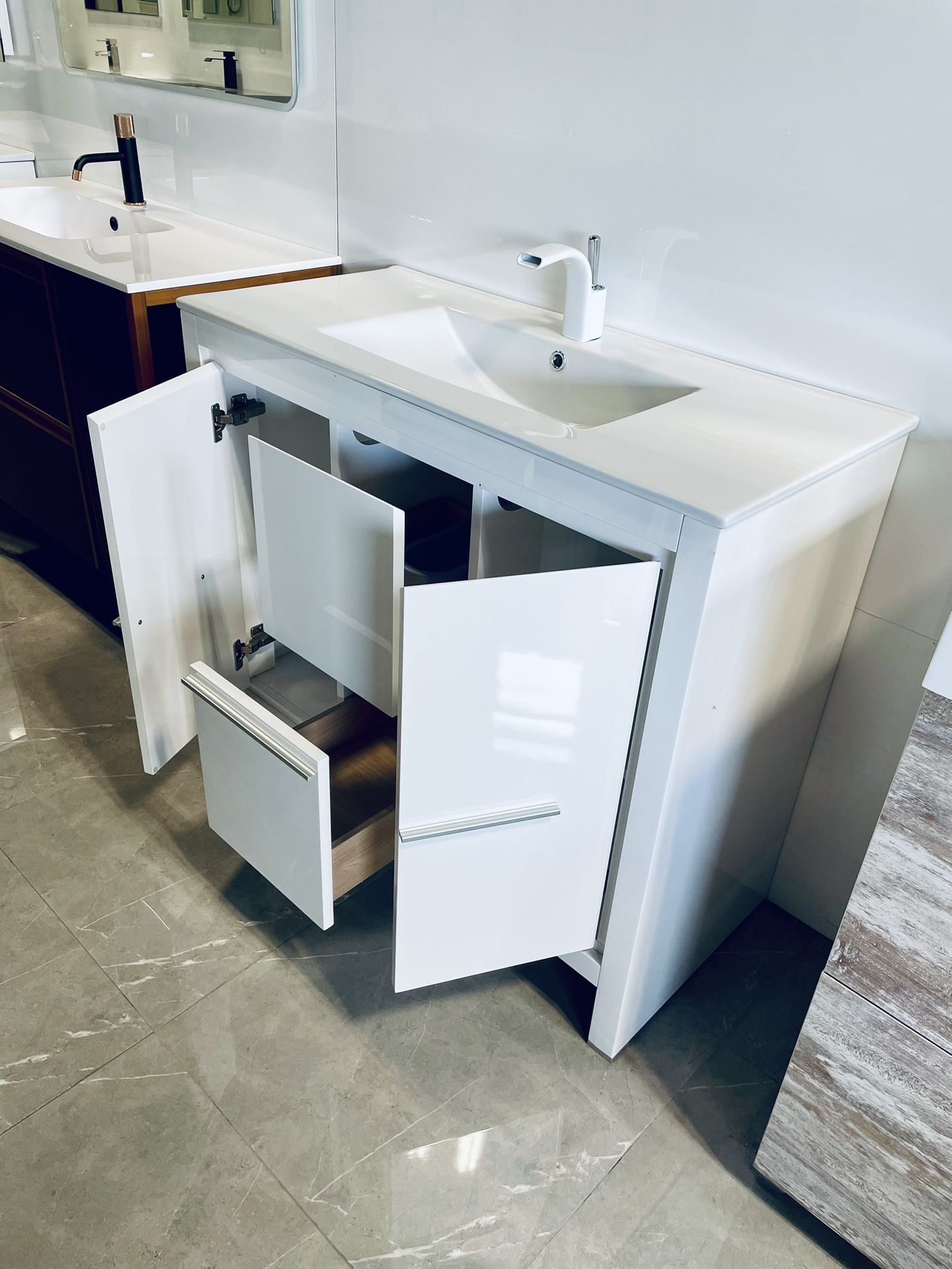 Bathroom Vanity 40”42”