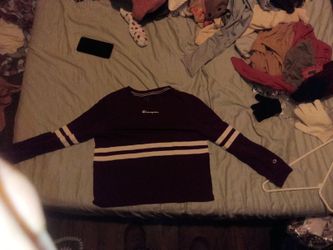 Name Brand Champion Women's Long Sleeve Shirt Medium Original Price 20 $23 Askins $10