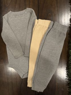 Garanimals 24m 2 Pants 1 Onesie 