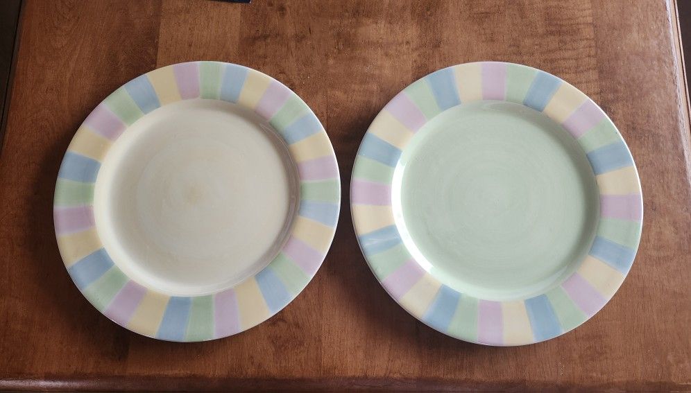 Sakura Spa Elegance, Two Dinner Plates