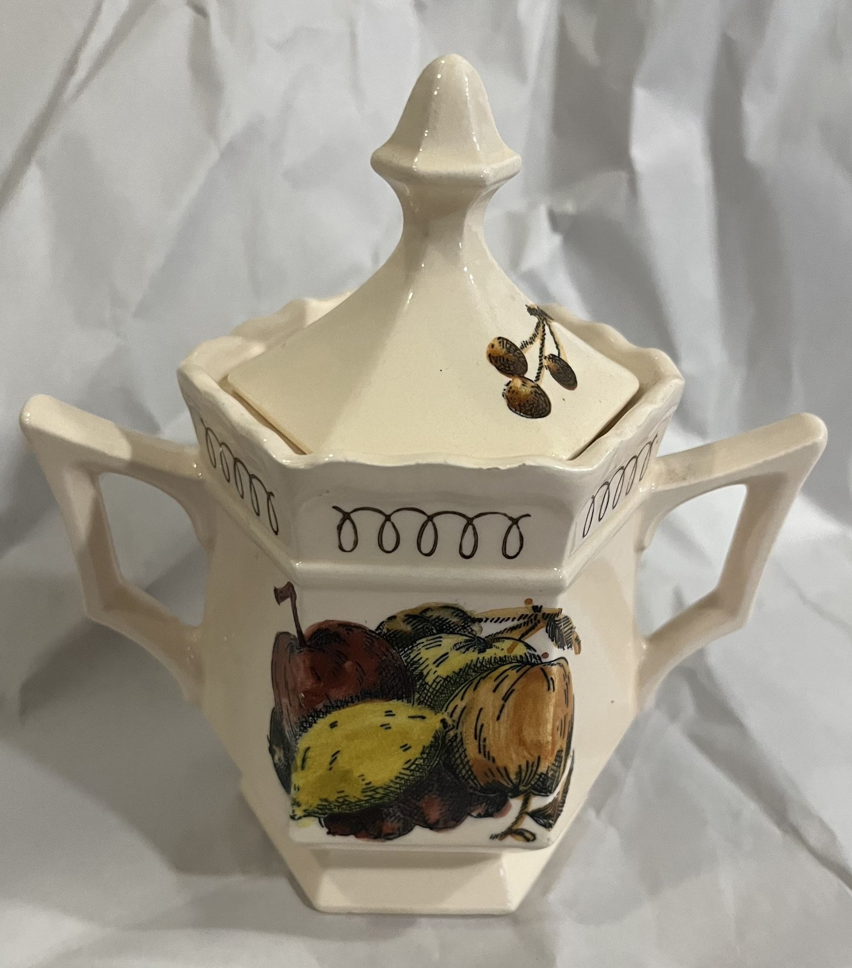 Bennington Square Vintage Coffee Tea Sugar Set In Great Condition