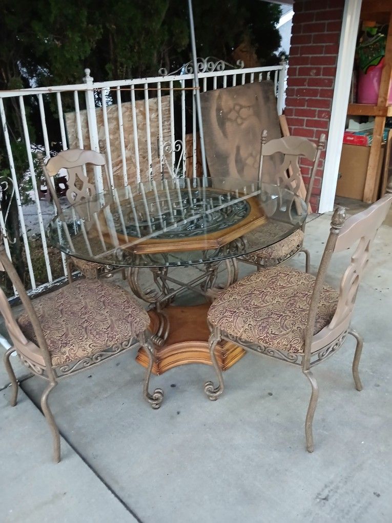 Dining Set