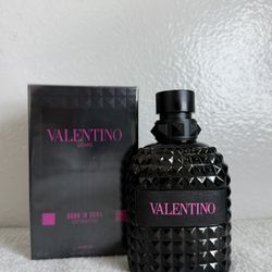 Valentino Eau De Parfum Intense