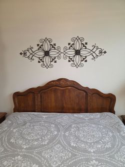 Stanley Solid Wood Queen Bedroom Set – 4 Pieces
