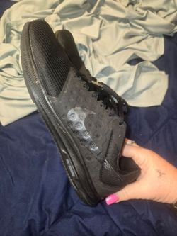 Black nikes