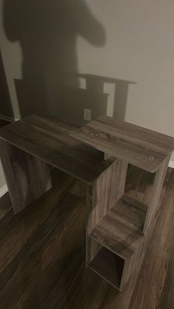 Computer desk