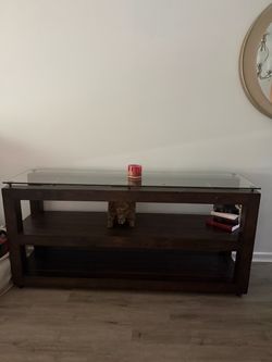 Tv stand