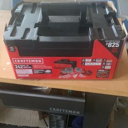Craftsman 242 Piece Tool Set