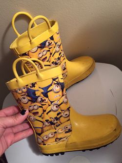 Size 9/10 Toddler RAIN ☔️ BOOTS