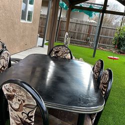 Black Table Set