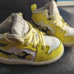Nike Air Jordan 1 Mid Floral Rose Dynamic Yellow White sneakers for toddlers