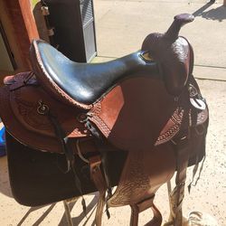 Saddle