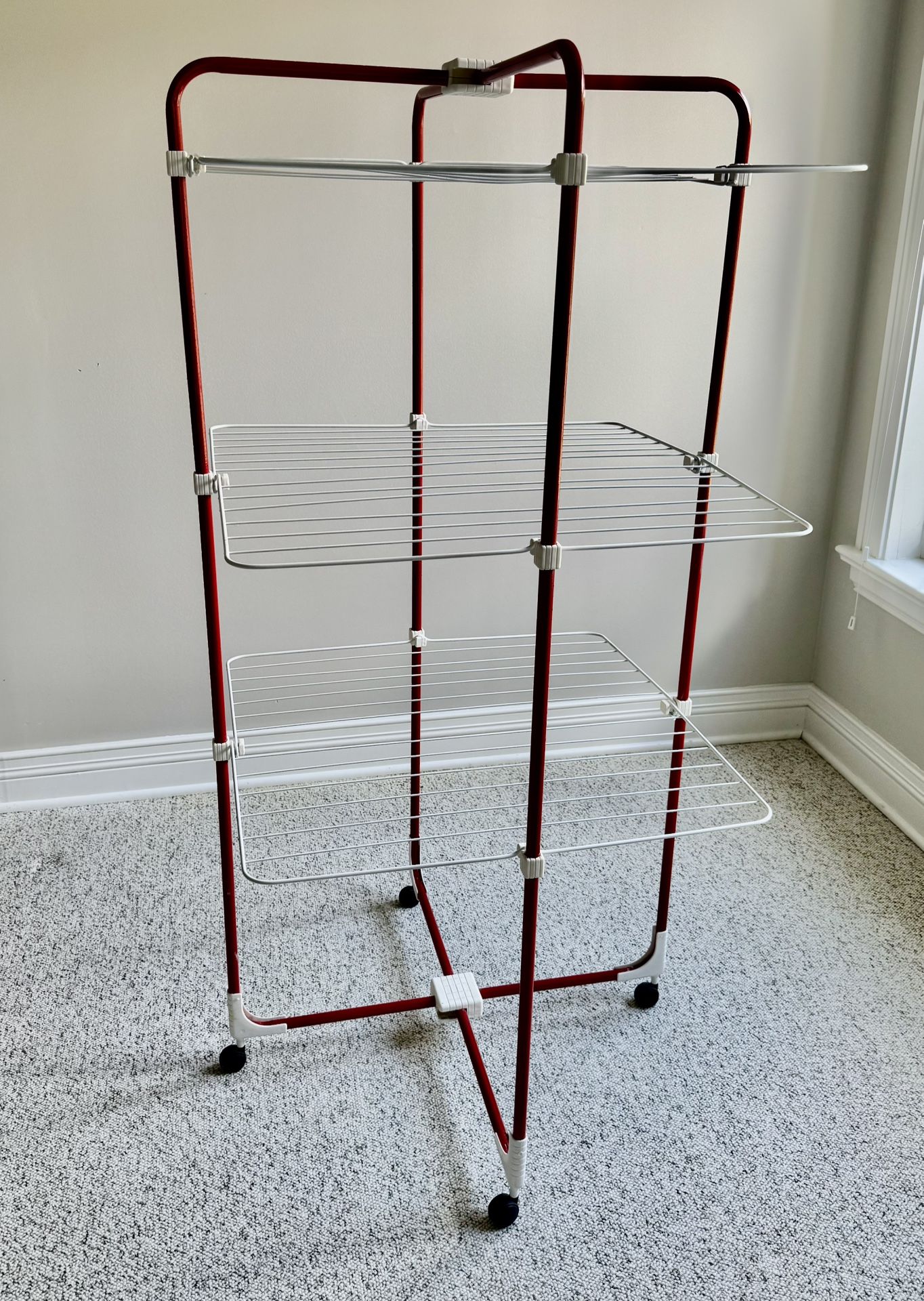 Foldable Drying Rack With Wheels