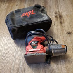 SKIL Corded Sander