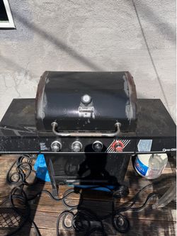Dyna-Glo propane grill