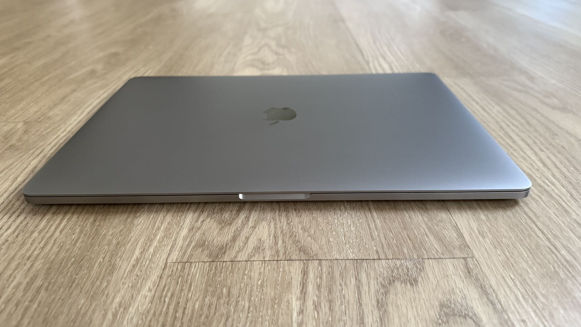 2018 MacBook Pro 15 256GB