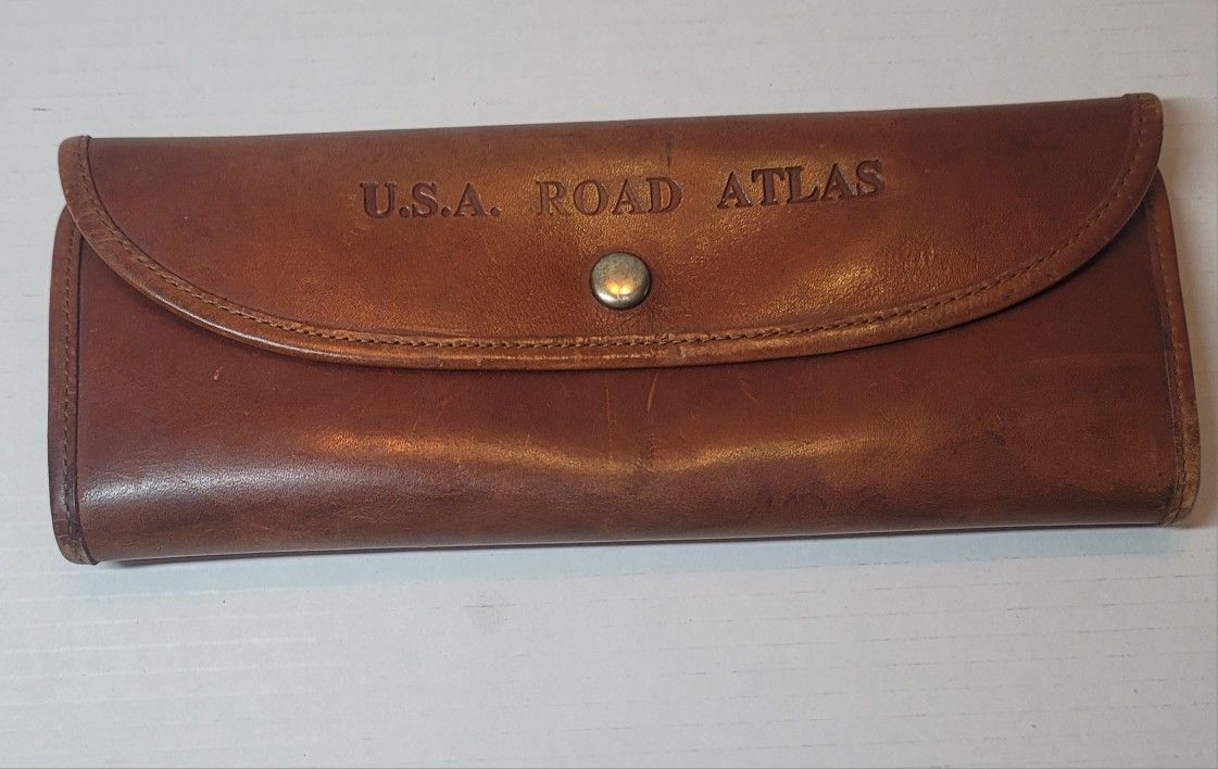 Auto Sport Road And Atlas Leather Case Vintage. See Discription For Info.