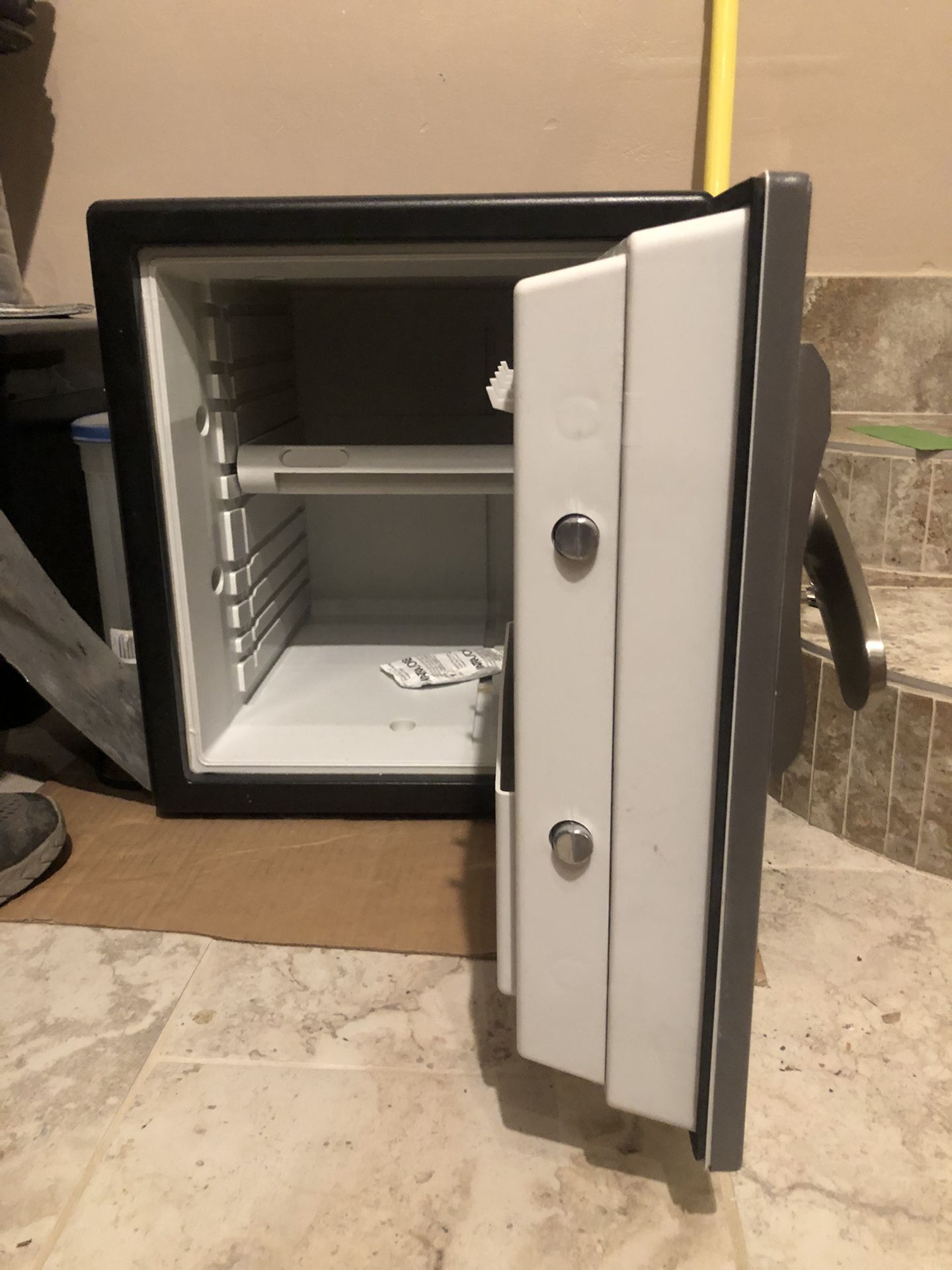 SentrySafe Steel Home Safe for Sale in San Antonio, TX OfferUp